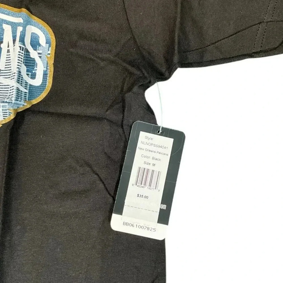 NBA New Orleans Pelicans Stadium Essentials T-Shirt Black Size Medium NWT - Picture 7 of 10